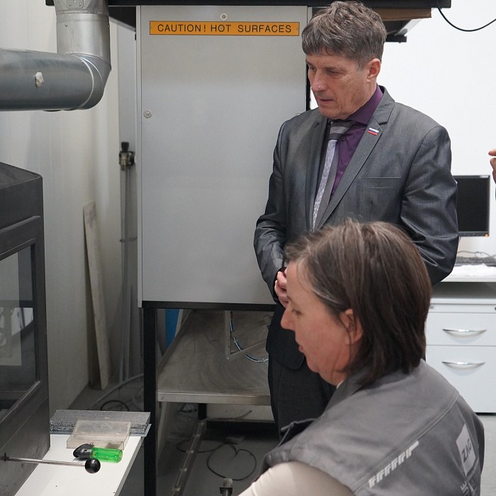 Minister of Defence of the Republic of Slovenia Visits the FRISSBE Fire Laboratory