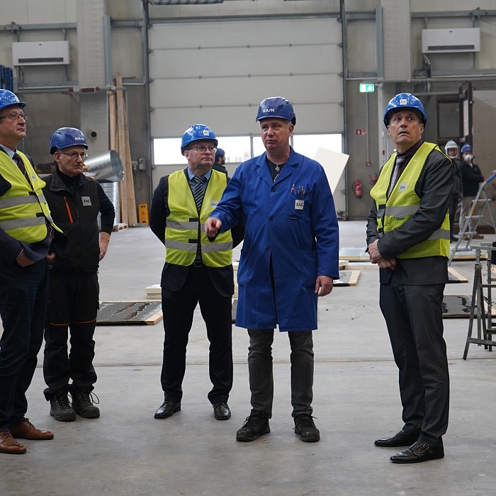 Minister of Defence of the Republic of Slovenia Visits the FRISSBE Fire Laboratory
